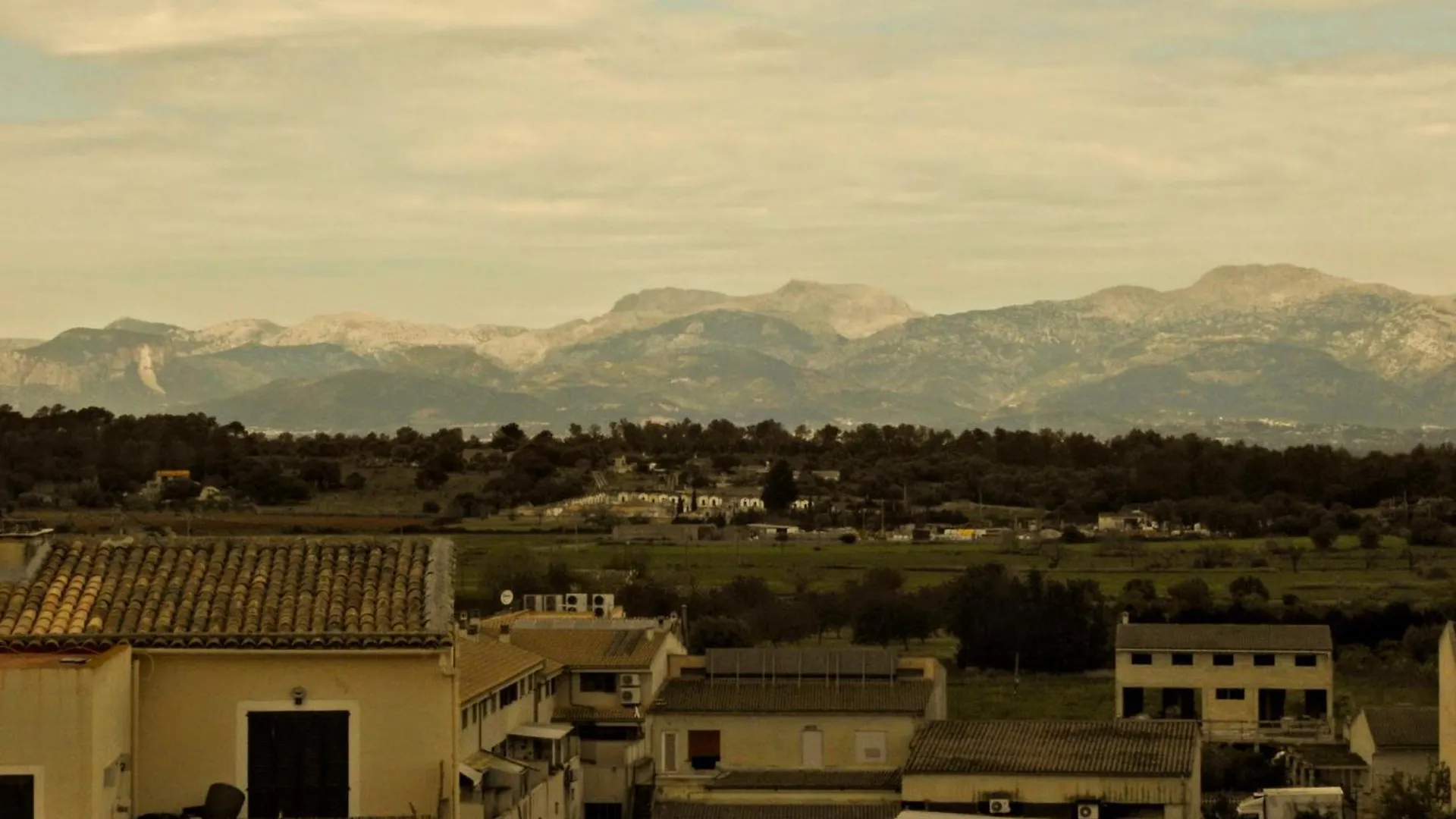 Historical Village House From 1930S Sineu  Espanha